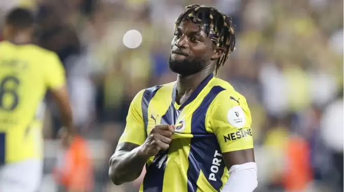 Napoli’ye transferi iptal olmuştu! Saint-Maximin’den Fenerbahçe taraftarına mesaj