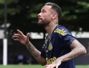 Neymar yeni takımındaki idmanına helikopterle gidiyor