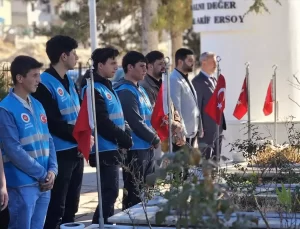 Niğde’de öğrenciler şehitlik ziyareti yaptı