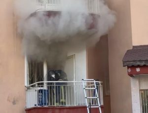 Ocakta yağı unutunca konut yandı