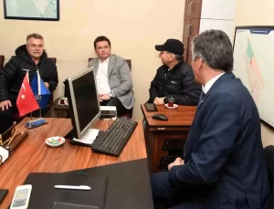 Osmangazi Belediye Başkanı Erkan Aydın, Yeni Karaman Mahallesi’nde Esnaf ve Vatandaşlarla Buluştu