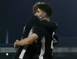 (ÖZET) Galatasaray’ın rakibi AZ Alkmaar, Willem II’yi rahat geçti