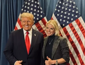 Pam Bondi, ABD’nin Yeni Adalet Bakanı Olarak Seçildi