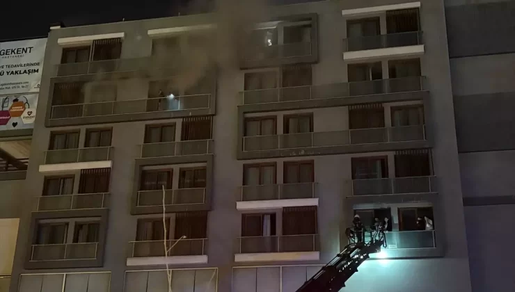 Pamukkale’de 7 Katlı Binada Yangın