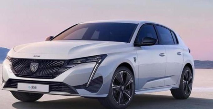 Peugeot E-208 ve E-308 en verimli arabalar oldu