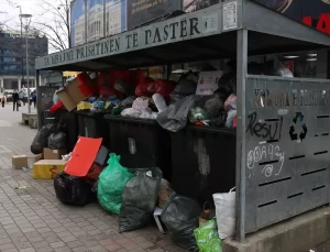 Priştine’de Fevkalâde Hal İlan Edildi