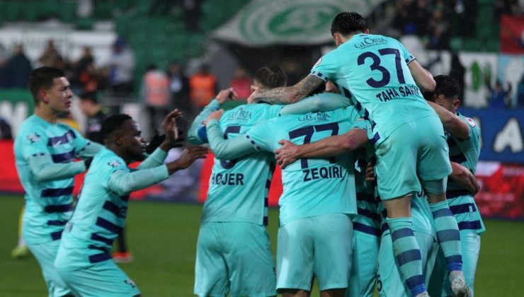 Rizespor, kupada Ankaragücü’nü iki golle geçti