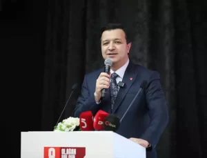 Saadet Partisi Genel Lideri Arıkan, partisinin Yalova 8’inci Olağan Vilayet Kongresi’ne katıldı