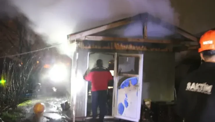 Sakarya’da Panik Yaratan Yangın. Ekmek Yaparken Ardiyeyi Yaktılar!