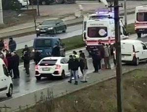 Sakarya’da tır ile sürücü kursu aracı çarpıştı: 4 yaralı