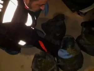 Samsun’da Evinde Uyuşturucu ve Mühimmat Ele Geçirilen Şüpheli Gözaltına Alındı