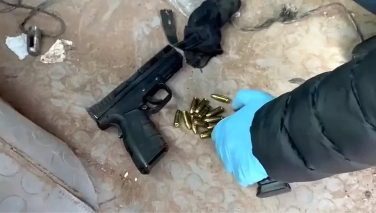Samsun’da Silah Operasyonu: 2 Ruhsatsız Tabanca Ele Geçirildi
