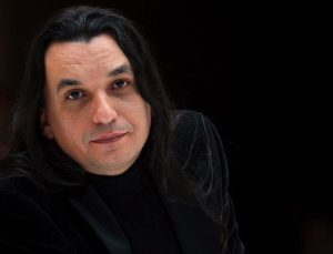 Şarkıcı Gökhan Kırdar’dan kötü haber! Hastaneye kaldırıldı