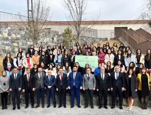 Şehit ve gazi yakını öğrenciler Ahlat’a geldi