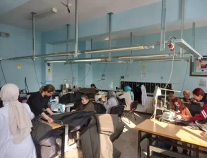 Selçuklu Öztekinler Lisesi’nden Depremzedelere 1000 Uyku Tulumu