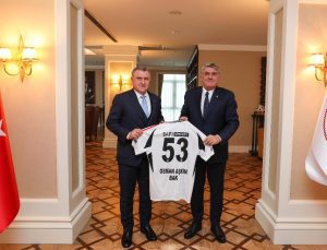 Serdal Adalı’dan, Bakan Osman Aşkın Bak’a ziyaret