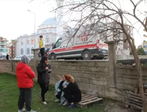 Serik’te Yangın: 4 Kişi Dumandan Etkilendi