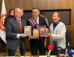 Serkan Bayram’ın ‘Buğday Tanesi’ Kitabı Çinceye Çevrildi