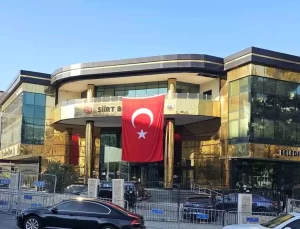 Siirt Belediyesi’nde Yöntemsiz İşe Alım Skandalı: 35 Kişi İşten Çıkartıldı