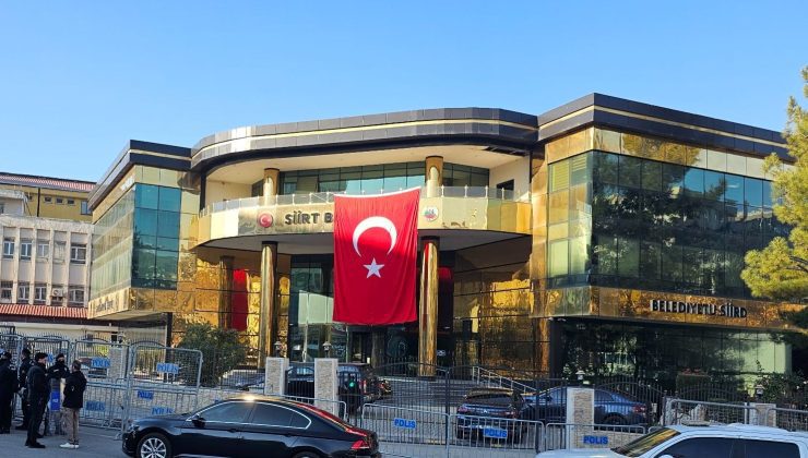 Siirt Belediyesi’nde yöntemsiz işe alındığı belirlenen 35 kişi işten çıkarıldı
