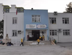 Silifke’de Öğretmene Akın: İki Veli Tutuklandı