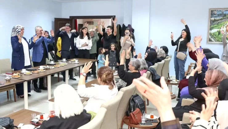 Sincan Belediye Başkanı Murat Ercan, İşitme Engelli Vatandaşlarla Buluştu