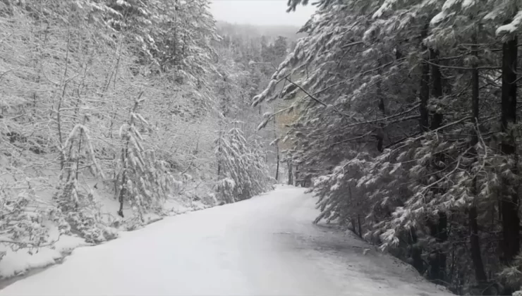 Sındırgı’da Kar Yağışı Sevinci