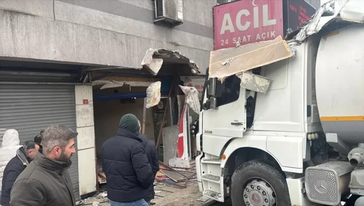 Su Tankeri Tıp Merkezine Girdi