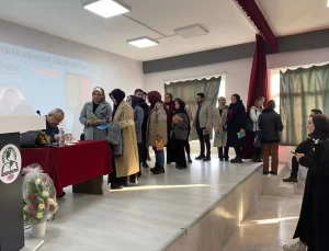 Şükrü Erbaş’tan Öğrencilere Şiir ve Anılar