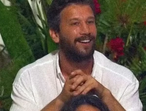 Survivor’da sürpriz aşk bombası! Adem’i bakışları ele verdi