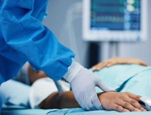 Tabipler bu şikayetleri ciddiye almadı: Elleri, bacakları, parmakları karardı; 3 organını kaybetti