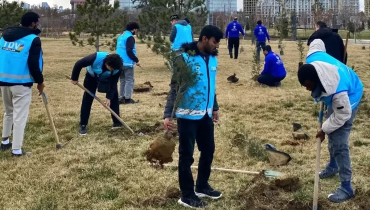 TDV’den Deprem Şehitlerine Anma Etkinliği