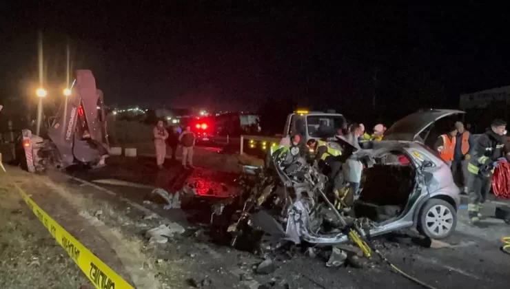 Tekirdağ’da Trafik Kazası: 5 Genç Hayatını Kaybetti, İş Makinesi Operatörüne Cezai İstem