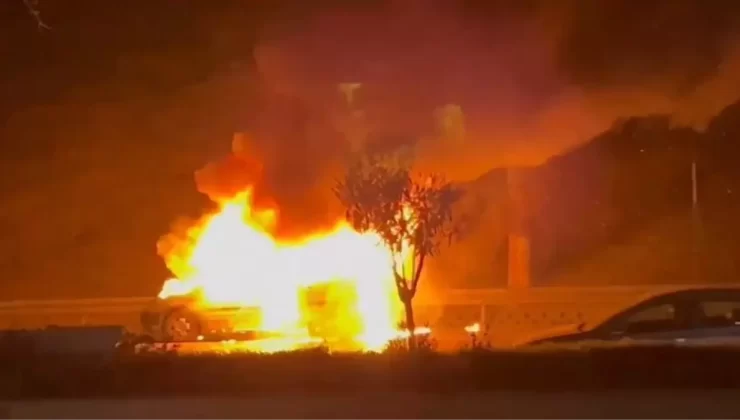 TEM Otoyolu’nda Yangın: Hafif Ticari Araç Kullanılamaz Hale Geldi