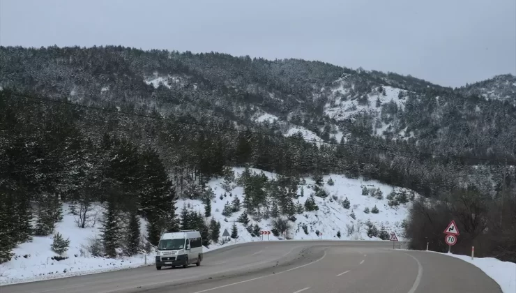 Tokat-Sivas Yolunda Kar Yağışı