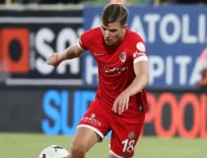 Transfer | Menajerler, Antalyaspor’un yıldızını Trabzonspor’a önerdi!
