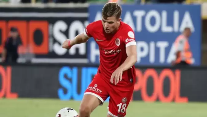 Transfer | Menajerler, Antalyaspor’un yıldızını Trabzonspor’a önerdi!