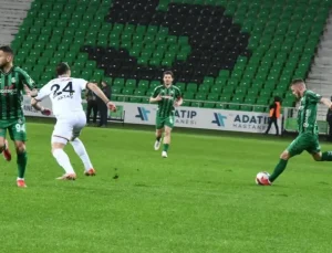 Trendyol 1. Lig: Sakaryaspor Son Dakikada Bir Puanı Kurtardı!