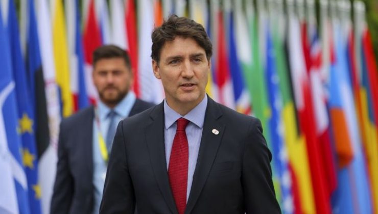 Trudeau: ABD’nin getirdiği gümrük vergisi durduruldu