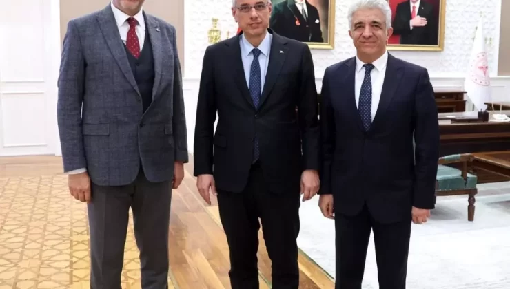Türk Göğüs Cerrahisi Derneği Sağlık Bakanı’nı Ziyaret Etti