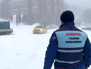Uludağ’da Yoğun Kar Yağışı ve Turist Akını