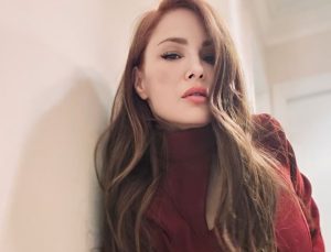 Ünlü oyuncu Mine Tugay hastanelik oldu