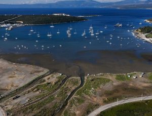 Uzmanı nedenini açıkladı: Deniz suyu kıyıdan 200 metre çekildi