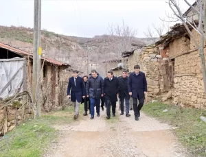 Vali Aygöl Sırhoca Köyü’nü Ziyaret Etti