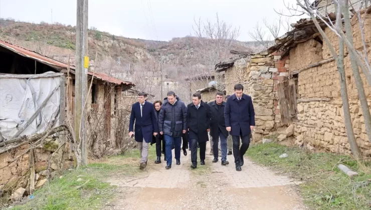 Vali Aygöl Sırhoca Köyü’nü Ziyaret Etti