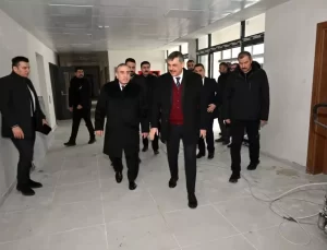 Vali Çiftçi, Adliye Binasında İncelemelerde Bulundu