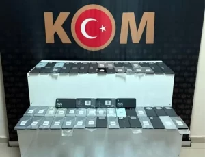 Van’da Kaçak Cep Telefonu Ele Geçirildi