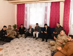 Van’daki çığlarda hayatını kaybedenler anıldı