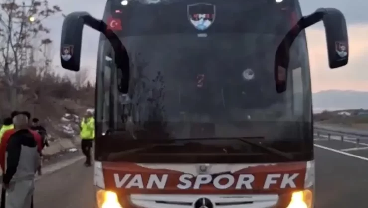 Vanspor Otobüsüne Saldırı