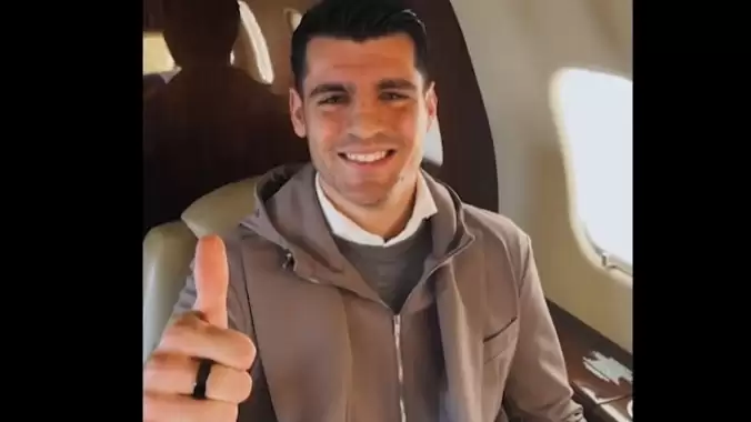 Yeni transfer yola çıktı, geliyor! Uçaktan bildiri gönderdi